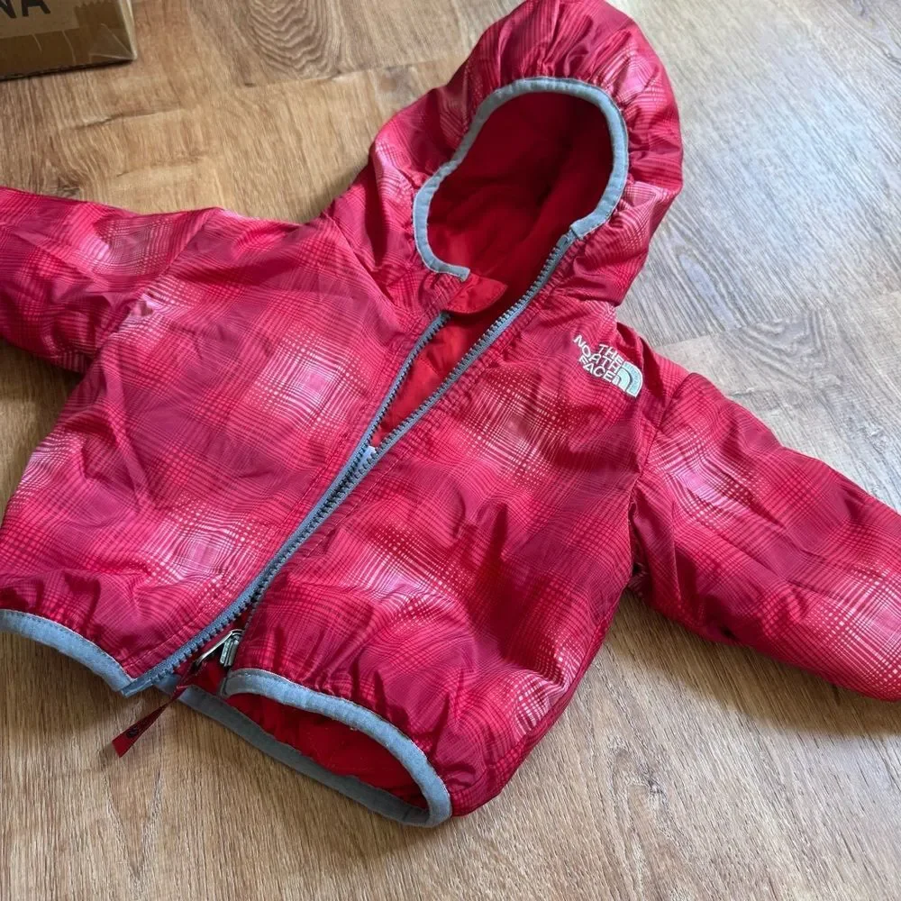 The North Face baby Red Plaid Puffer Baby Reversible Perrito Hooded Jacket